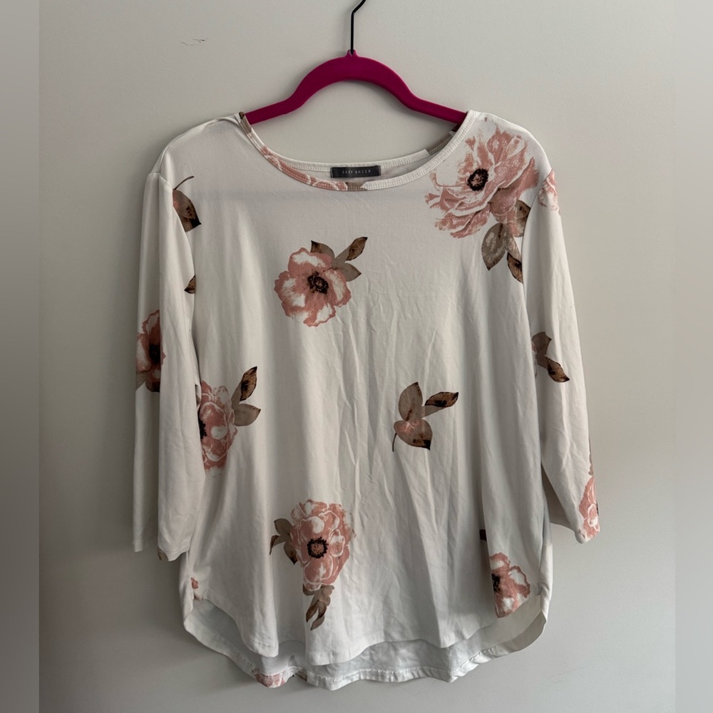 Woman’s Top 🌸